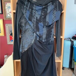 Chic Black and Blue Long Sleeve Dress